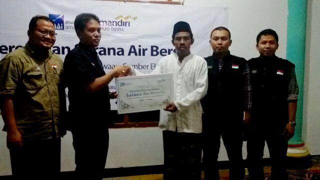 sinergi-foundation-dan-bpzis-mandiri-resmikan-program-penyediaan-air-bersih-di-desa-rawan-kekeringan
