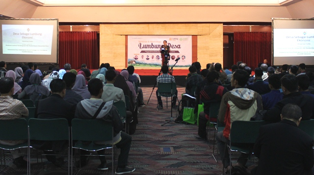 upaya-bangun-desa-berdaulat-sinergi-foundation-helat-seminar-dan-workshop