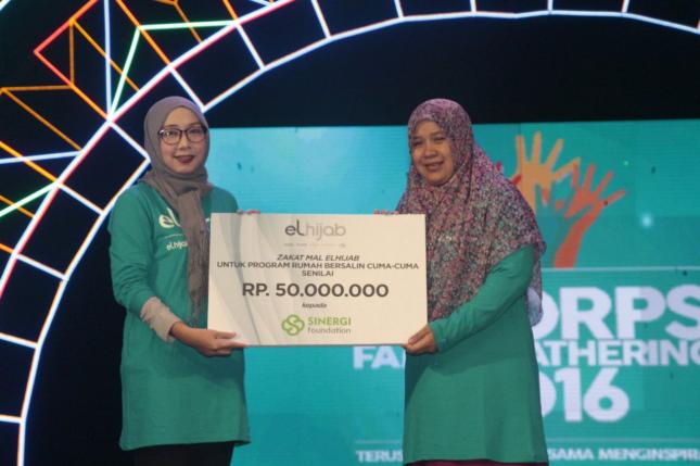 elhijab-salurkan-rp50-juta-untuk-rumah-bersalin-cuma-cuma