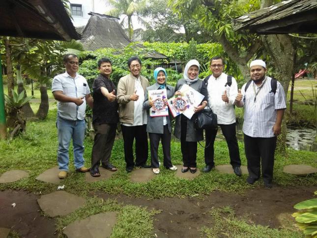 sinergi-foundation-silaturahim-bersama-idi-kabupaten-bandung-bahas-rumah-sakit-wakaf