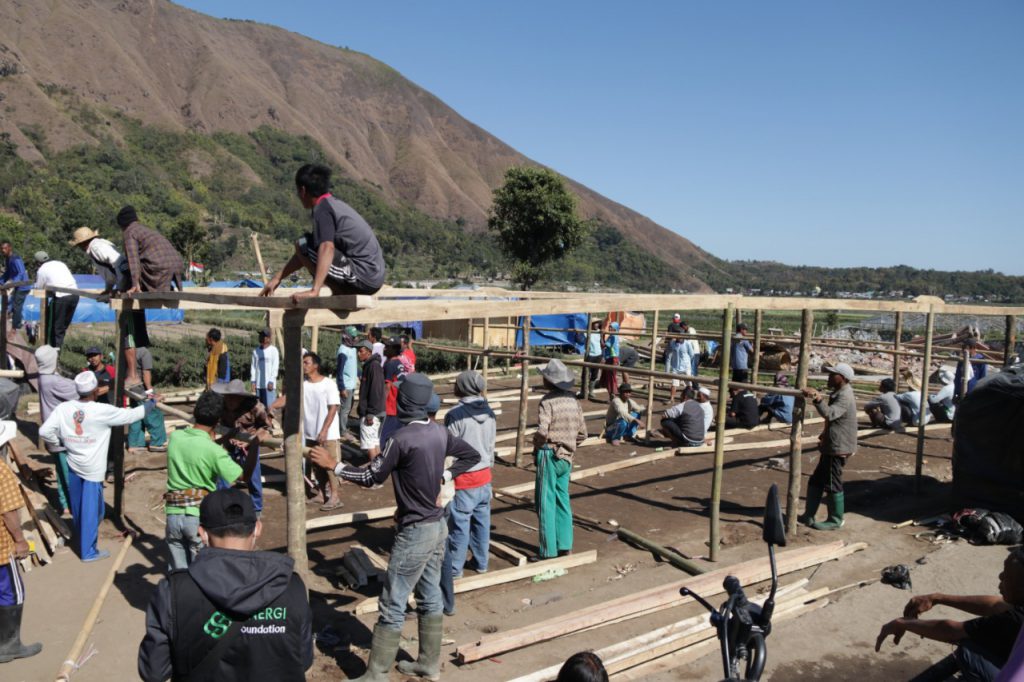 gempa bumi, bencana alam, lombok, let's help lombok