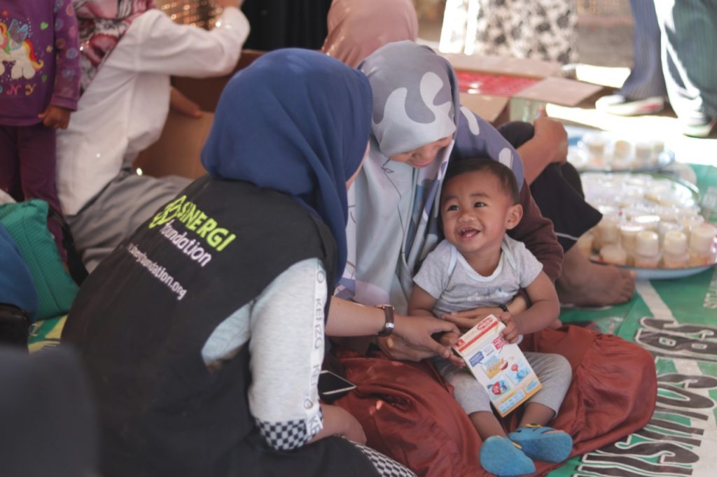 gempa bumi, let's help lombok, paket bergizi, bencana alam