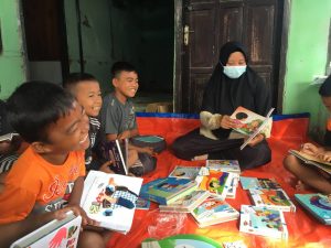 kegiatan baca, trauma healing, sinergy for humanity, s4h, mamuju, gempa bumi