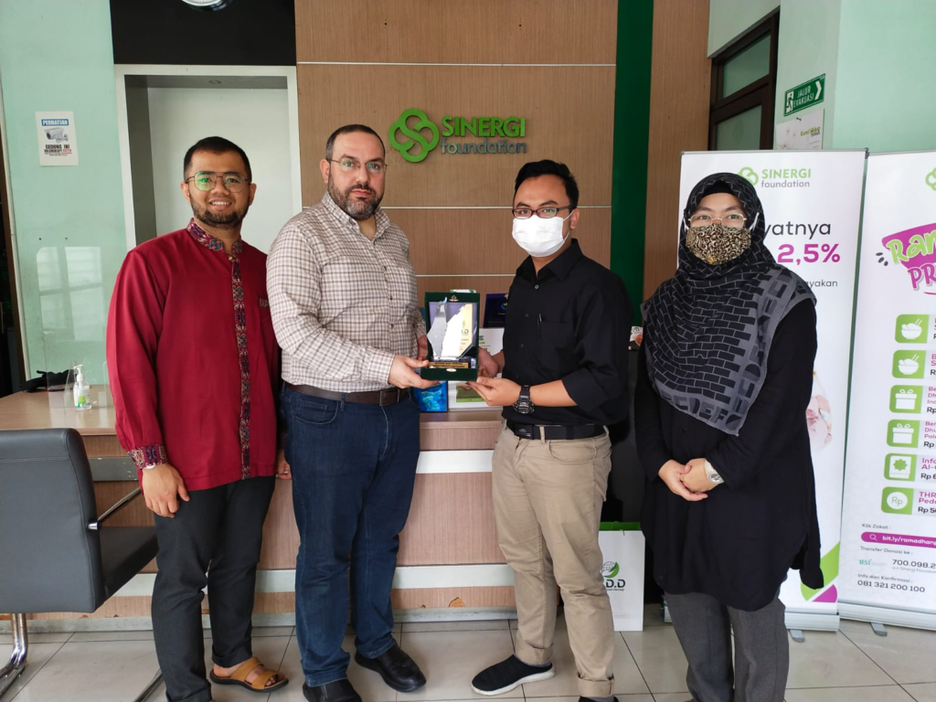 sinergi foundation menjalin kerja sama dengan gaza destek dernergi