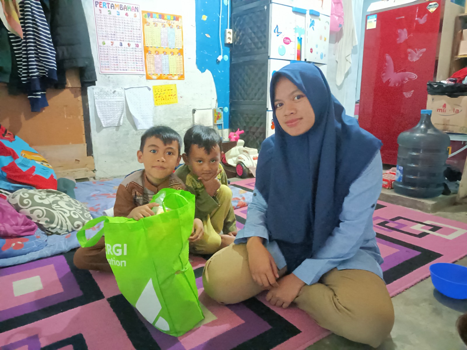 bantuan sembako, sembako, dhuafa