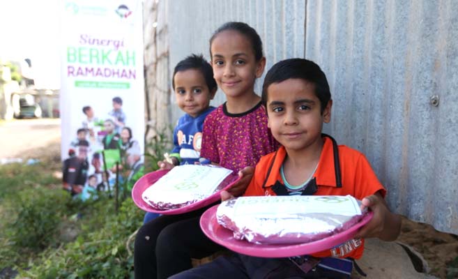 ramadhan 1440h, sinergi foundation, ayosinergi, palestine, palestina, berkah buka puasa untuk palestine